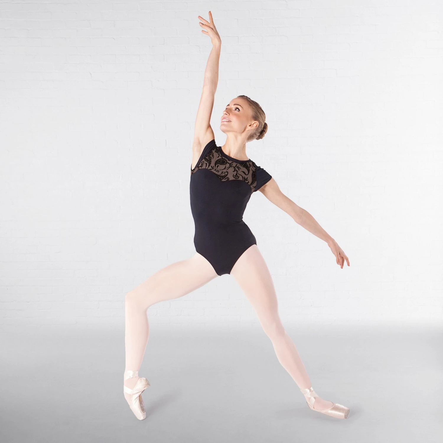 Intermezzo Bodymertatu Cap Sleeved Lace Leotard 1 Intermezzo Bodymertatu Cap Sleeved Lace Leotard